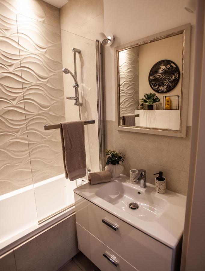 Apartament Panorama De Lux Family คอซซาลิน ภายนอก รูปภาพ